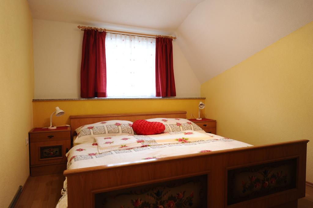 Bed and Breakfast Fruehstueckspension Lach Эберндорф Номер фото