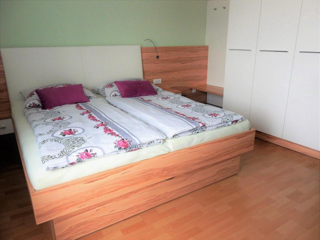 Bed and Breakfast Fruehstueckspension Lach Эберндорф Экстерьер фото